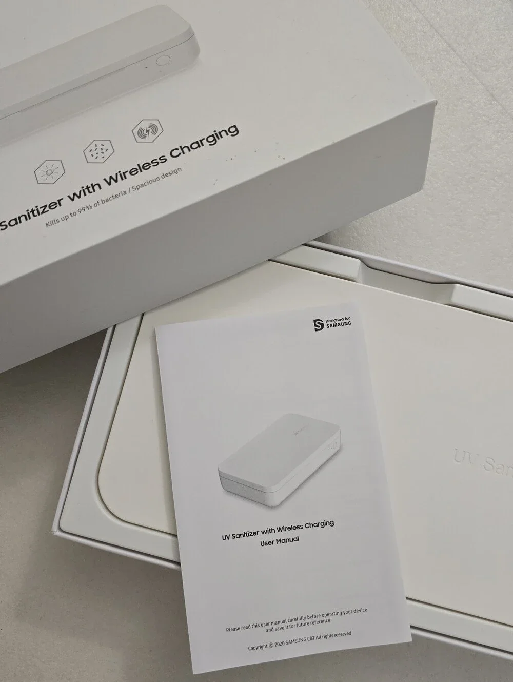 UV Sanitizer with Wireless Charging White